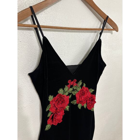 VTG Black Velvet Bodycon Dress S Rose Appliqué Goth Dark Romantic Vampire Wife - Picture 5 of 16